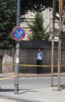 Vezneciler'de şüpheli paket alarmı