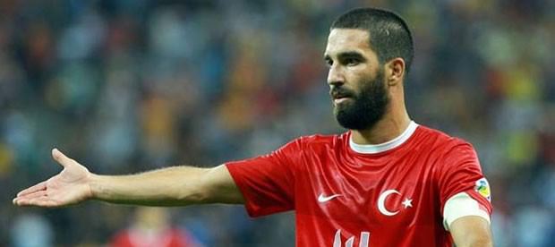 Arda Turan'ın evine saldırı-1