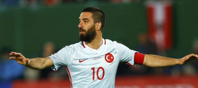 Arda Turan'ın evine saldırı-4