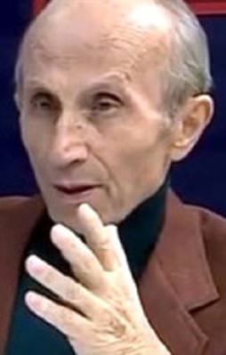 Yaşar Nuri Öztürk vefat etti