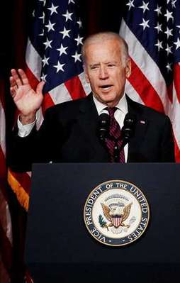 Biden, ABD'li diplomatları eleştirdi