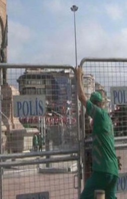 Taksim Meydanı’na bariyerli güvenlik önlemi