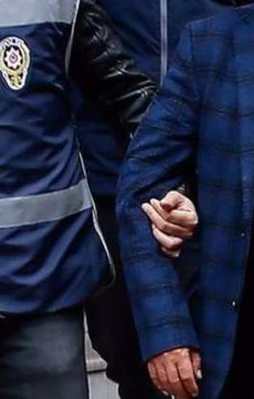 8 ilde FETÖ'ye darbe