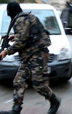 İstanbul'da canlı bomba operasyonu