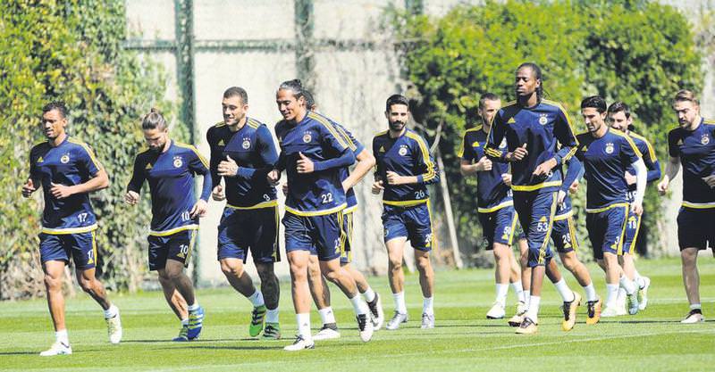 F.Bahçe bugün Samandıra’da topbaşı yapıyor
