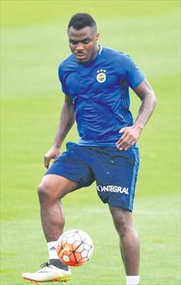 Emenike & Salih sürprizi