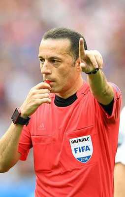 Cüneyt Çakır EURO 2016'ya veda etti