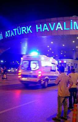 Atatürk Havalimanı'nda uçuşlar yeniden başladı