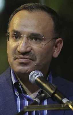 Bozdağ'dan ihanet medyasına sert tepki