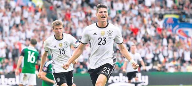 Almanya turu geçerse Gomez işi çok zor