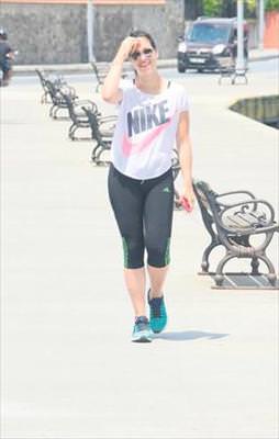 Zehra depara kalktı