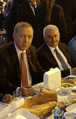 Sofuoğlu'ndan anlamlı paylaşım