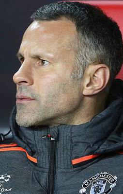 Giggs Manchester United'a veda ediyor