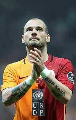 G.Saray'da Sneijder depremi! Büyük kriz