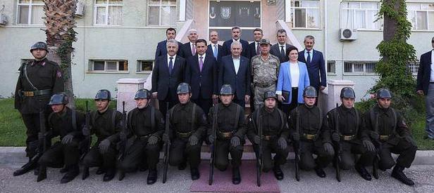 Başbakan Yıldırım’dan askerlere ziyaret