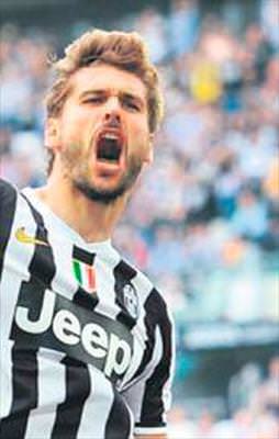 Llorente & Kanu golcü adayları