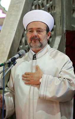 Görmez: Bu bayram yeryüzünü ıslah edenlerin bayramı"