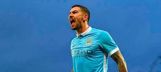 Kolarov imzalıyor