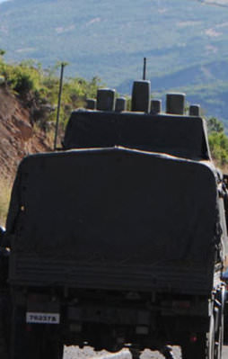 Tunceli'de PKK, elektrik arıza aracını yaktı