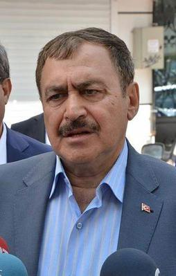 Bakan Eroğlu'ndan Suriyelilere vatandaşlık açıklaması