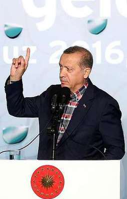 'Buldukları ilk fırsatta Erdoğan'ı sattılar'