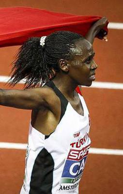 Yasemin'den bir altın daha