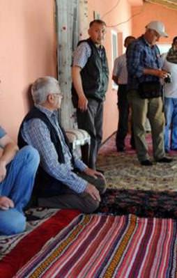 Şehit haberi Kırgız Türkleri'ni yasa boğdu