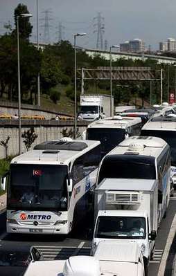 4 milyon İstanbullu geri döndü