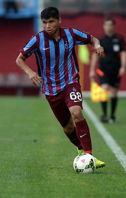 Trabzonspor'da İshak Doğan'ın sözleşmesi feshedildi