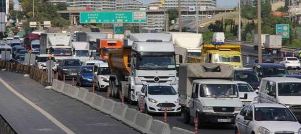 İstanbul’da trafik felç oldu