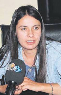 Belediye aracıyla dağa yemek