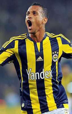 Nani, Valencia ile 3 yıllık sözleşme imzaladı
