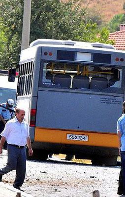 Foça bombacılarına ceza yağdı