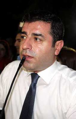 Demirtaş Erdoğan'a tazminat ödeyecek