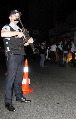 İstanbul’da 5 bin polisle huzur operasyon