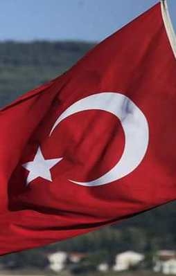 Vatandaşlar darbeye karşı ayaklandı!