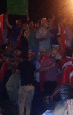 Sabiha Gökçen'deki darbeciler etkisiz hale getirildi!