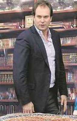 "FETÖ'cü Akbay tutuklansın"