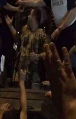 Eski emniyet müdürü askeri kamuflajla yakalandı