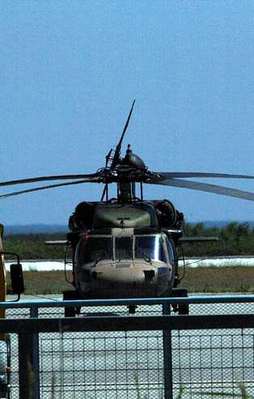 Ekipler kaçırılan helikopter için Dedeağaç'ta