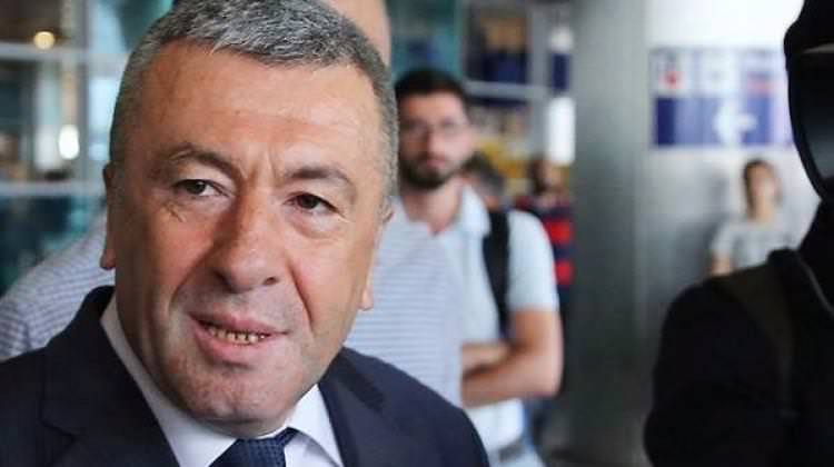 Emniyet Müdürü darbecilerle telsizden konuştu