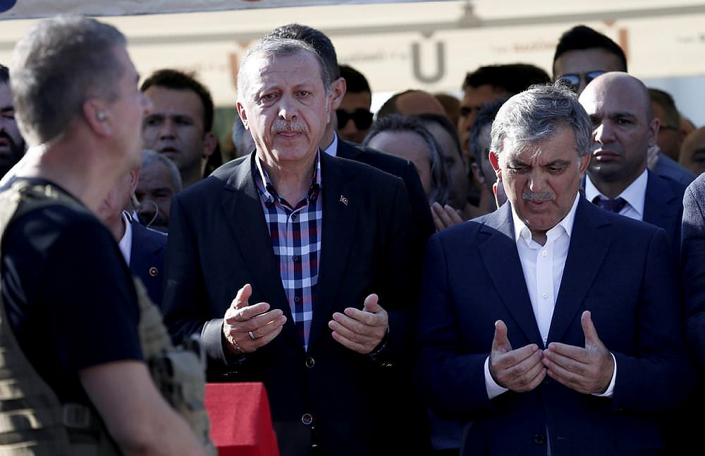 Erdoğan gözyaşlarını tutamadı-1