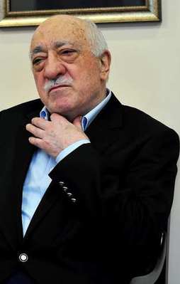 FETÖ'nün iadesi için imza kampanyası