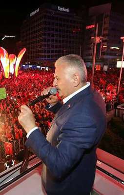 "Gündüz işlerimize gideceğiz, akşam nöbete devam"