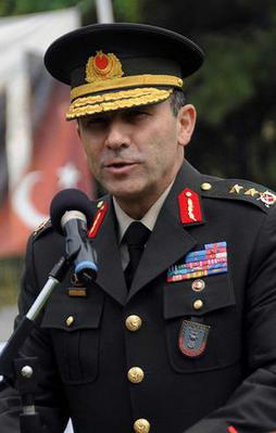 Balıkesir'de 6 general tutuklandı