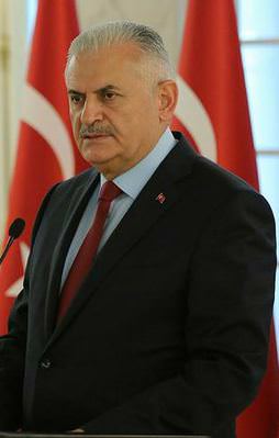 Efkan Ala: Başbakan'ın aracı kurşunlandı