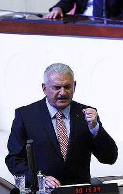 Devlet millete değil, kendisine OHAL ilan etti