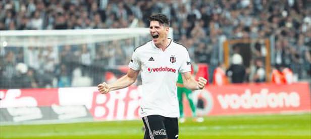 Gözler Gomez’den gelecek paraya çevrildi