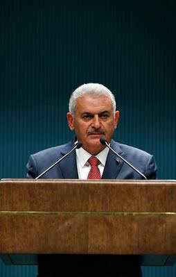 Binali Yıldırım: Boğaziçi Köprüsü'nün adı değişti