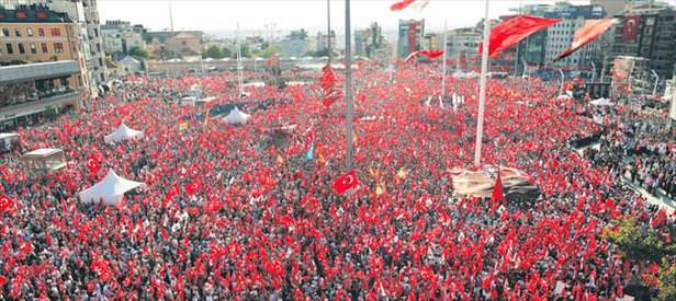 Taksim kırmızı-beyaz